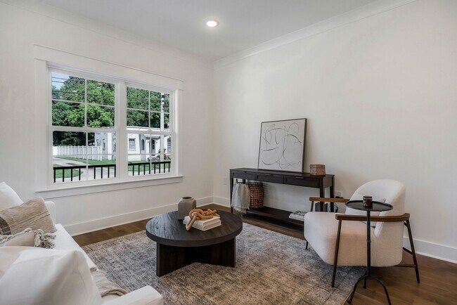 Foto del edificio - 207 S High St