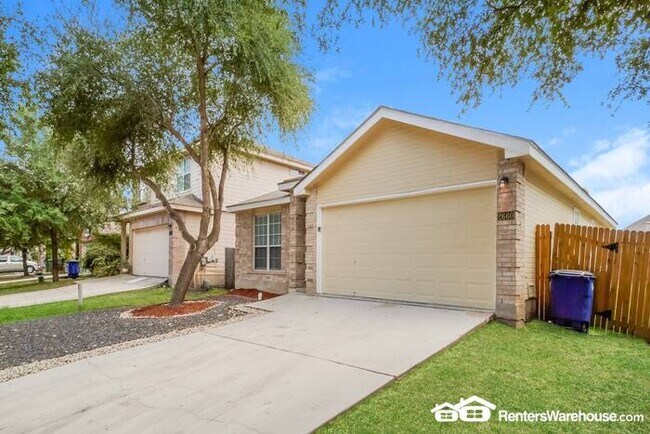 Building Photo - $500 off 2nd months rent. One Story 3 bedr...