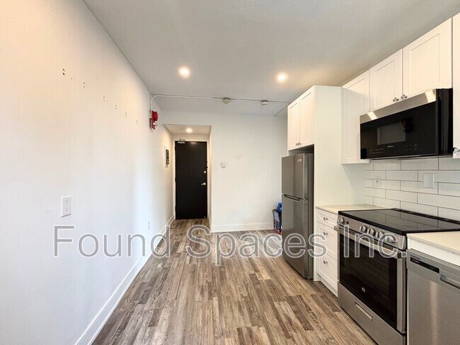 Photo du bâtiment - 1 E 35th St