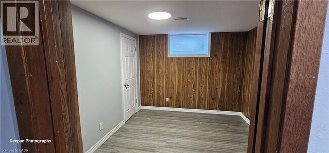 Photo du bâtiment - 434 Karn St