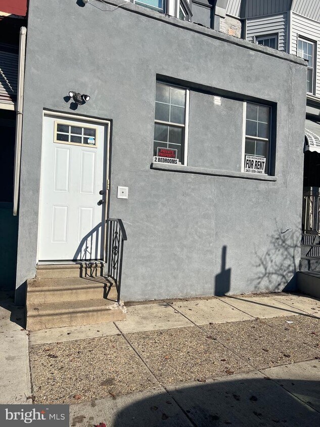 Primary Photo - 2521 W Lehigh Ave