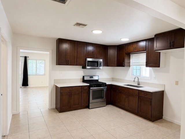 Building Photo - 10515 Firmona Ave