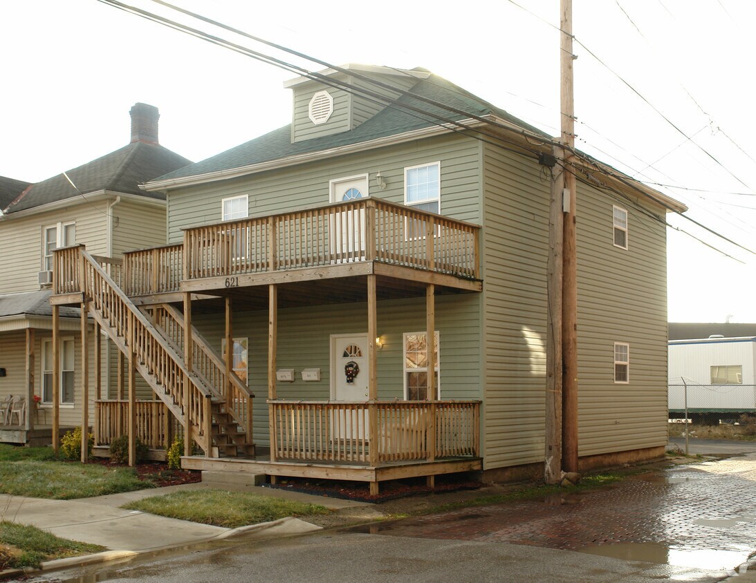 Building Photo - 621-626 13th St