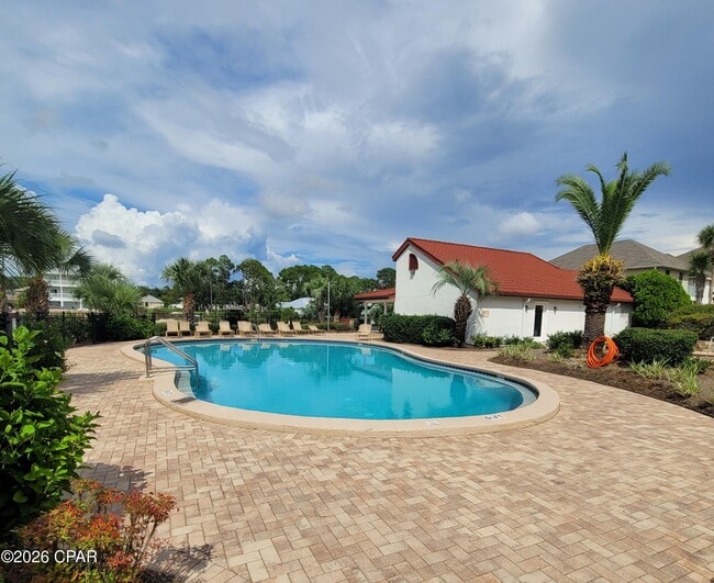 Building Photo - 8730 Thomas Dr