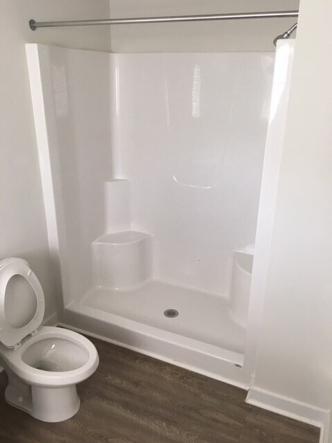 Foto del edificio - 305 Lorien Way