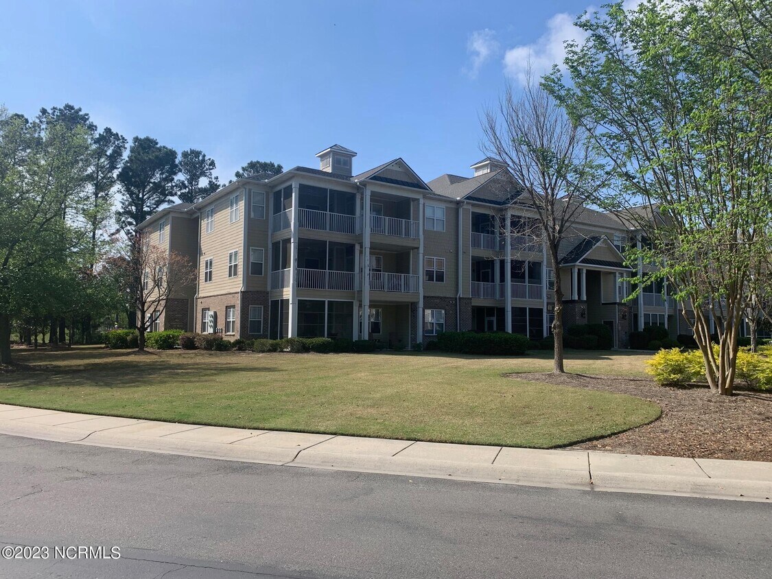 290 Woodlands Way Unit 6, Calabash, NC 28467 Condo for Rent in