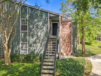 Building Photo - 2203 Yankee Pl