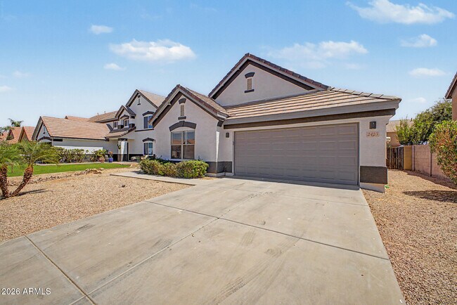 Foto del edificio - 2423 E Winged Foot Dr