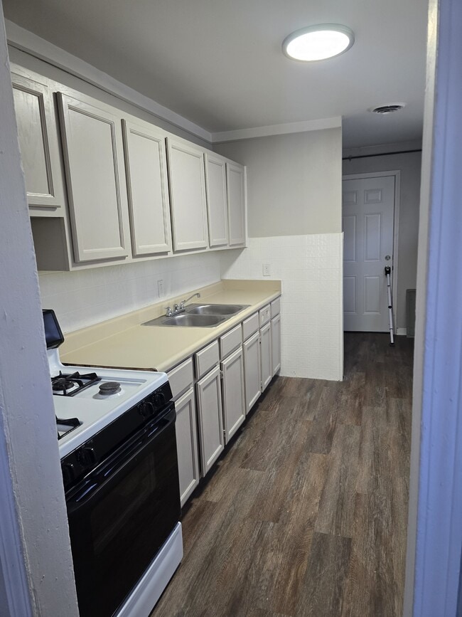 Foto del edificio - 12867 Westbrook St