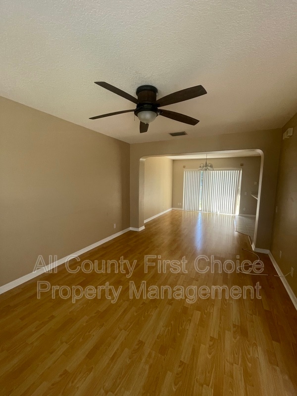 Building Photo - 13056 Thoroughbred Loop