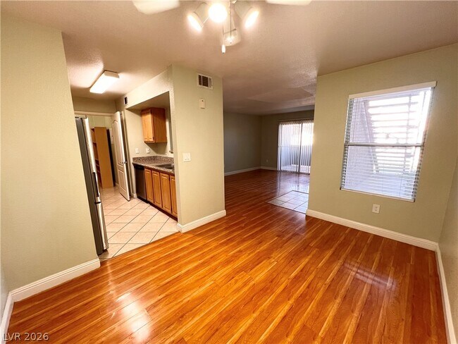 Building Photo - 5055 W Hacienda Ave