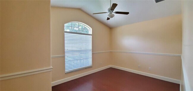 Building Photo - 1498 Sunset Village Blvd