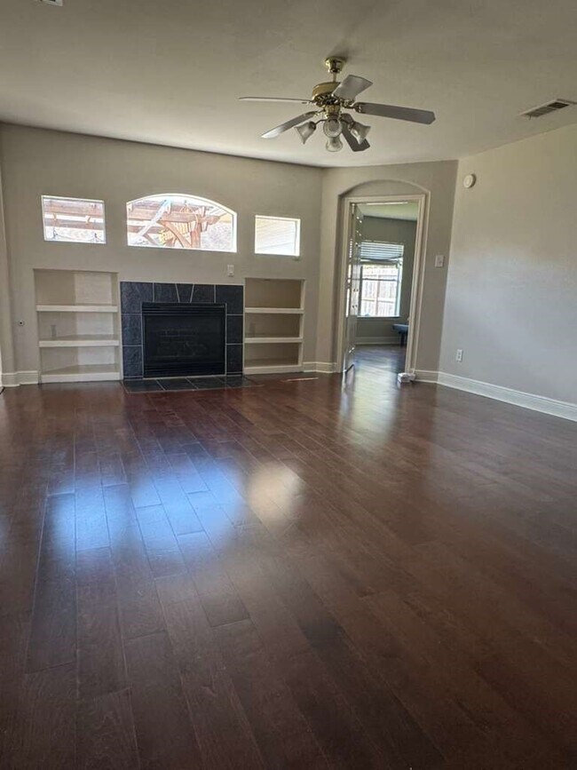 Foto del edificio - 18203 Winding Timbers Ln