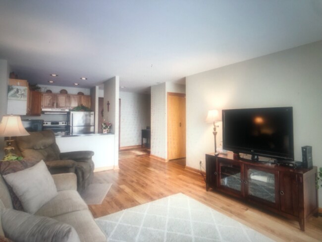 Foto del edificio - 5820 Oakwood Dr