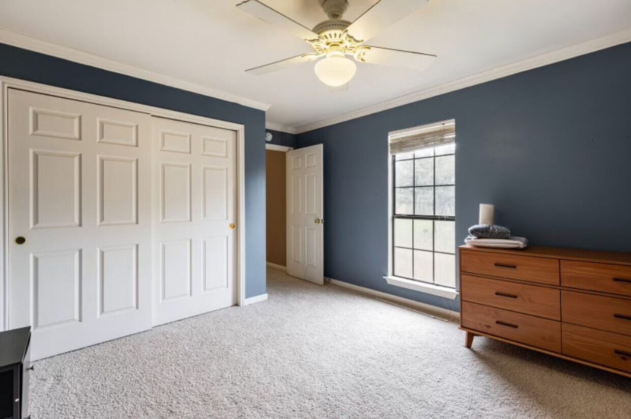 Primary Photo - Furnished Private Bedroom