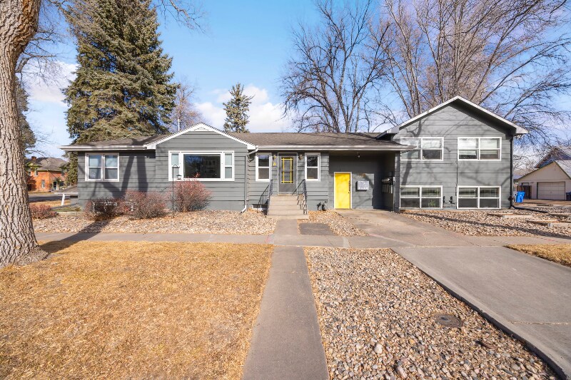 Primary Photo - 202 Edwards St