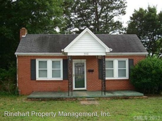 Primary Photo - 302 Memorial Dr