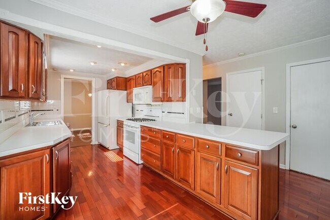 Foto del edificio - 2712 Willow Glen Road