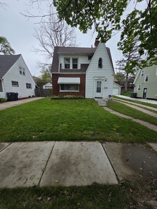 Building Photo - 2428 Norbert St