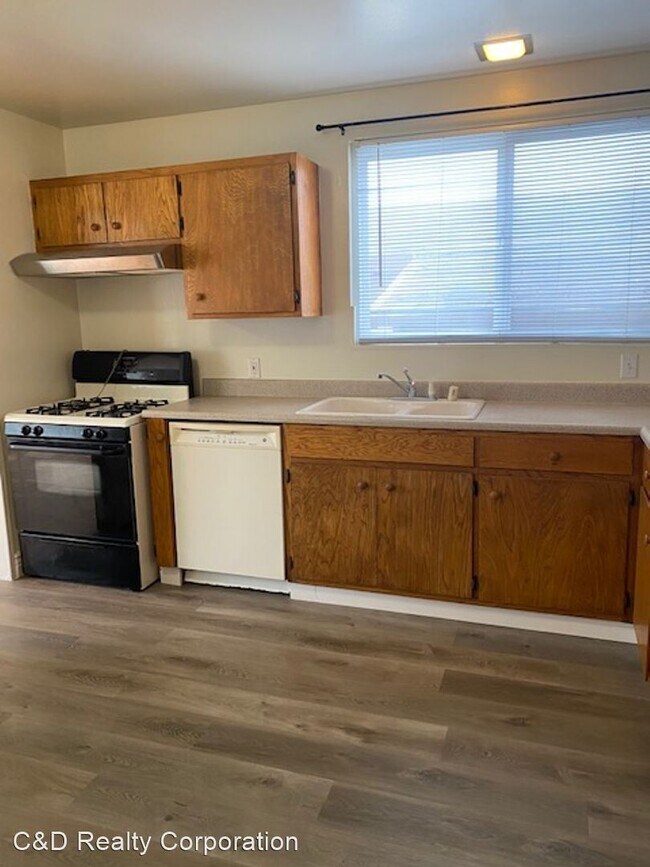 Building Photo - 3 br, 2 bath House - 265 Belhaven Ave