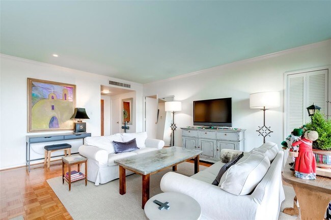 Foto del edificio - 2200 Willowick Rd