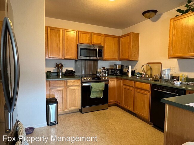 Building Photo - 3 br, 3 bath House - 1601 Great Western Dr...