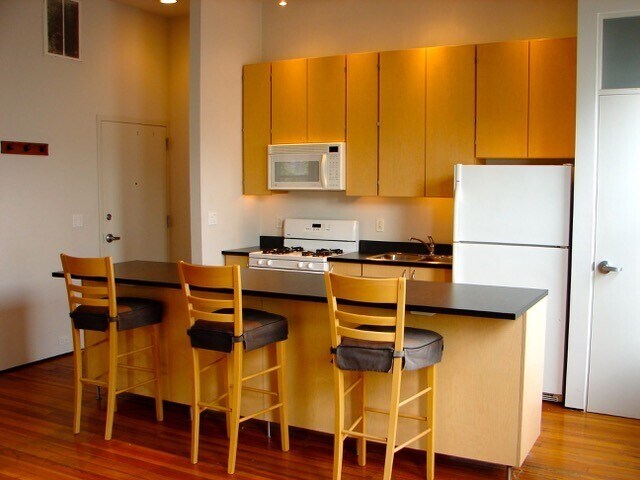 Primary Photo - 15 Taylor St