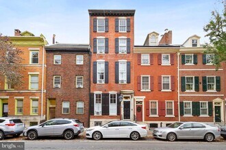 Building Photo - 735 Spruce St