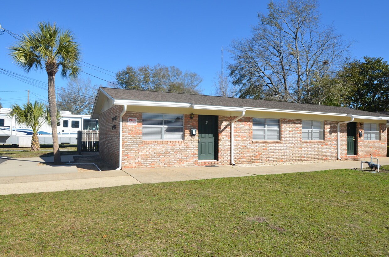 Foto principal - 715 Greenwood St