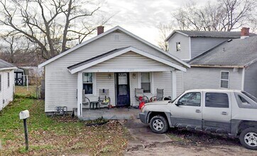 Building Photo - 1213 W 17th St