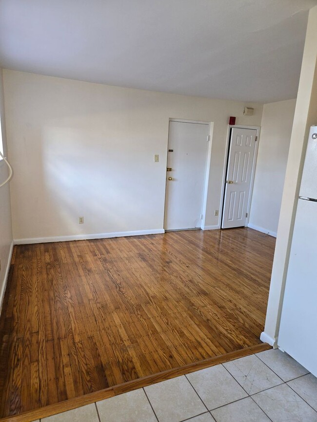 Foto del edificio - 1720 Cottman Avenue