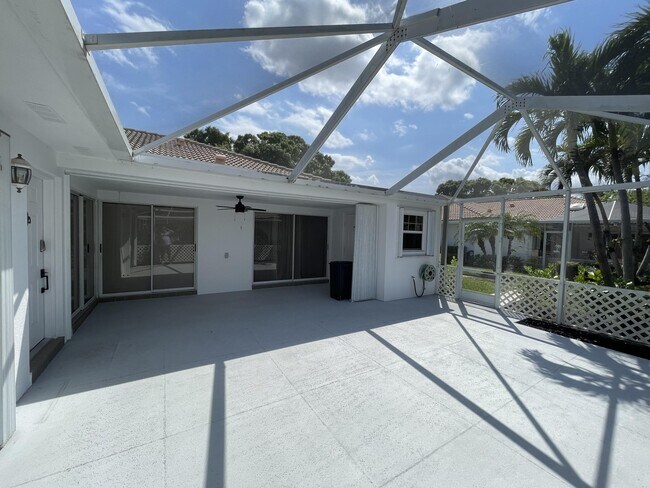 Building Photo - 6301 Geminata Oak Ct