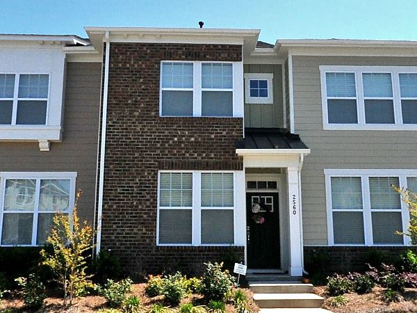 Building Photo - 2560 Tranquil Oak Pl
