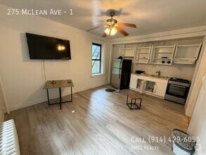 Building Photo - 275 McLean Ave