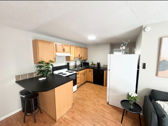 Foto del edificio - 316 E Brookside St