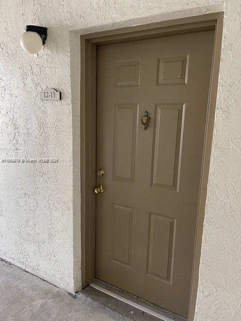 Foto del edificio - 520 S Park Rd
