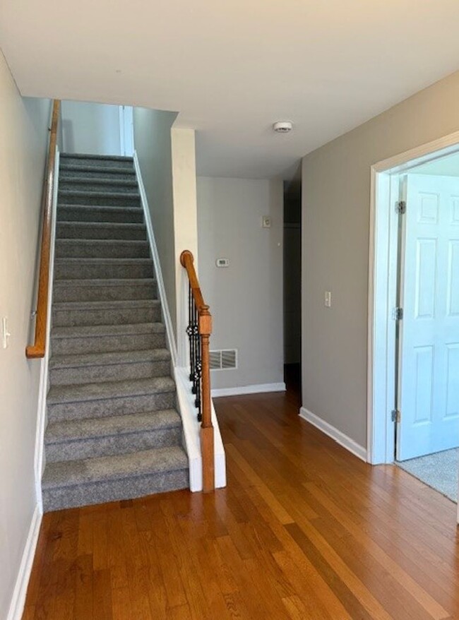 Foto del edificio - Stunning 4 BR / 3.5 Bath Townhome in Atlanta!