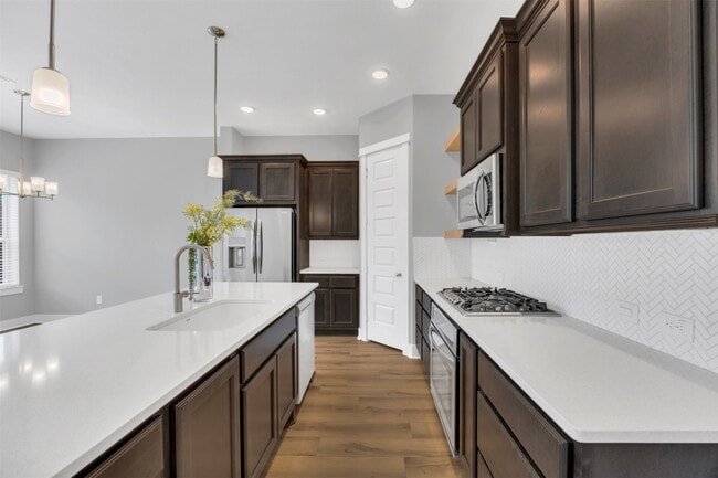 Building Photo - 10919 Brambling Wood Dr