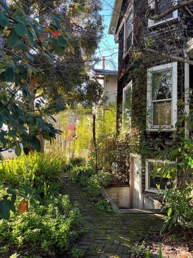 Photo - 1911 Buena Vista Ave Apartment