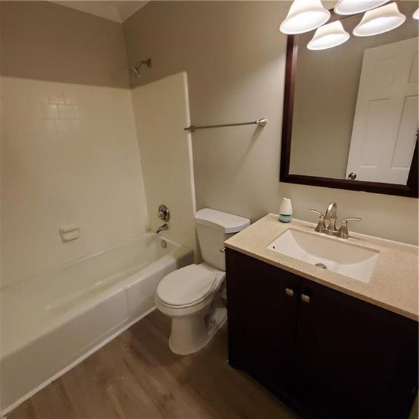 Building Photo - 185 Laurel Mill Ct