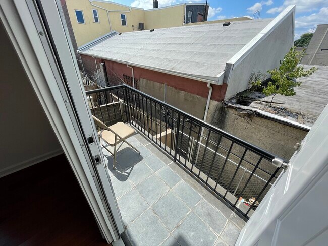 Balcony off bedroom 2 - 1246 S 31st St