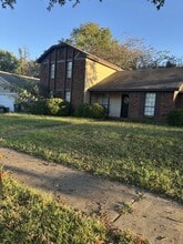 Building Photo - 6211 Midsummer Way