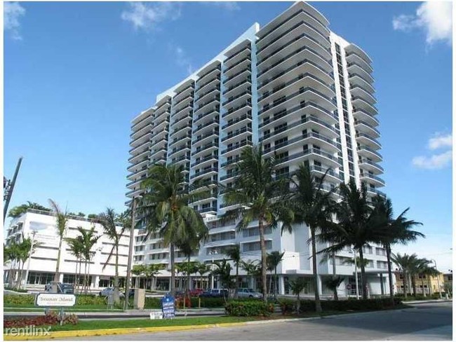 Foto del edificio - 2 br, 2.5 bath Condo - 7901 Hispanola Stun...