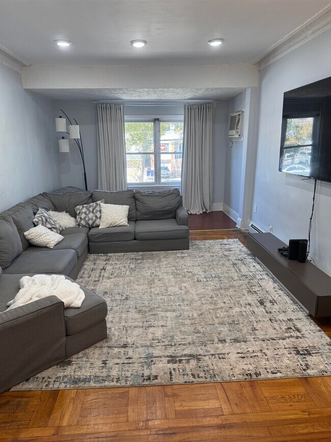 Foto del edificio - 804 KENNEDY Blvd