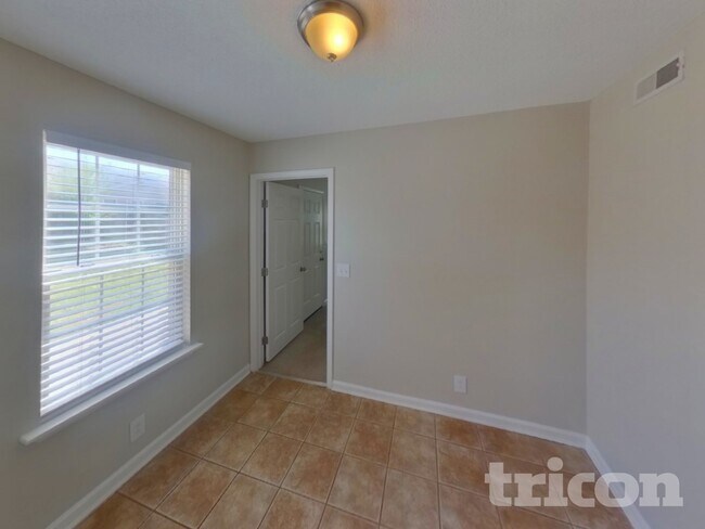 Foto del edificio - 2743 Windwalker Ct