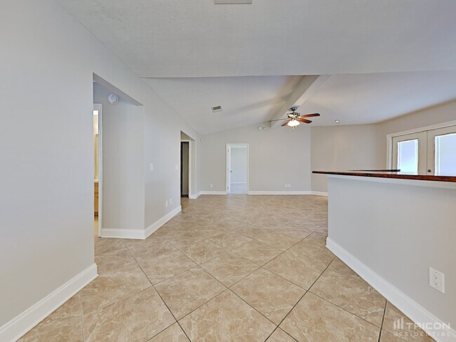 Building Photo - 2887 Tuscarora Tr