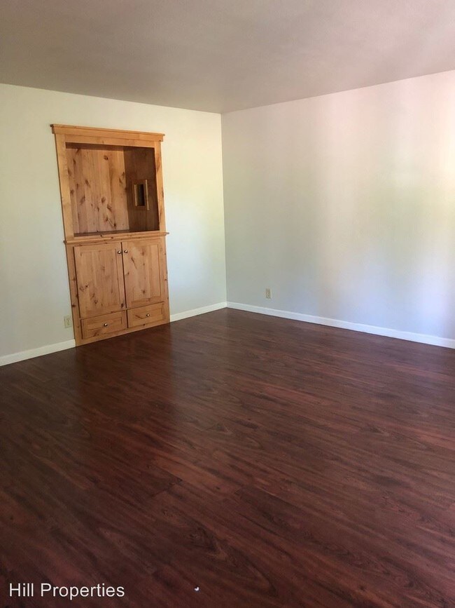 Foto del edificio - 4 br, 2 bath Room For Rent - 1017 Ivy Street