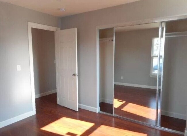 Foto del edificio - Beautiful & Cozy 4 Bedroom Home with Modern Upgrades!