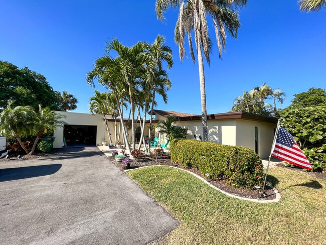 Building Photo - 3950 Estero Bay Ln