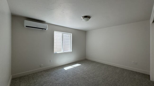 Building Photo - 15069 S Peace Dr
